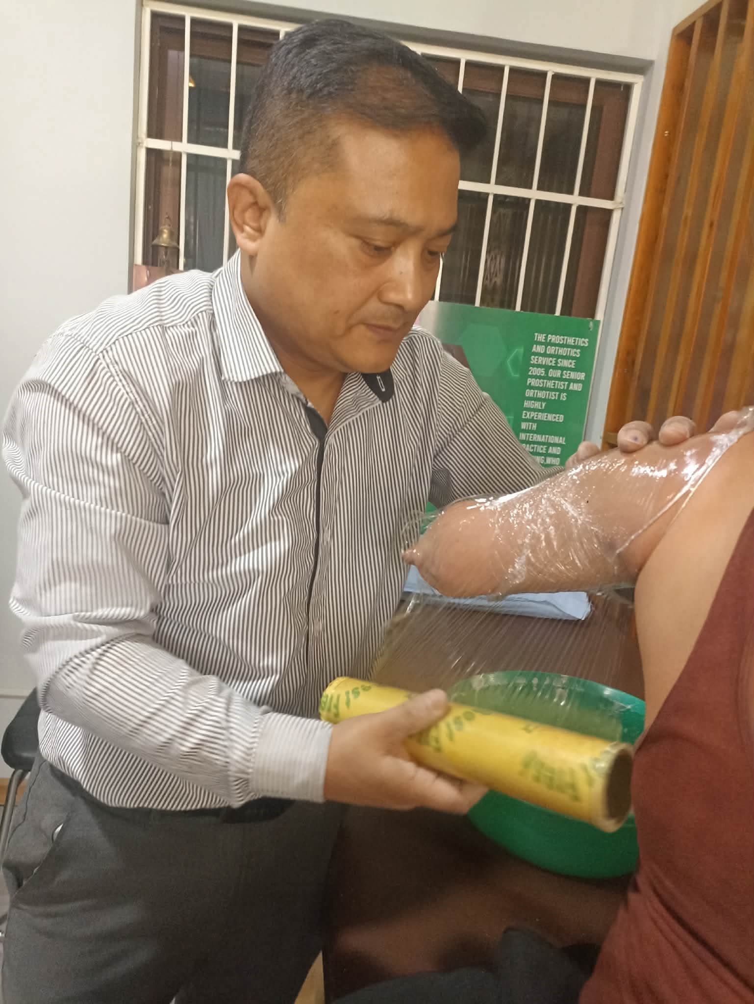 Artificial hand